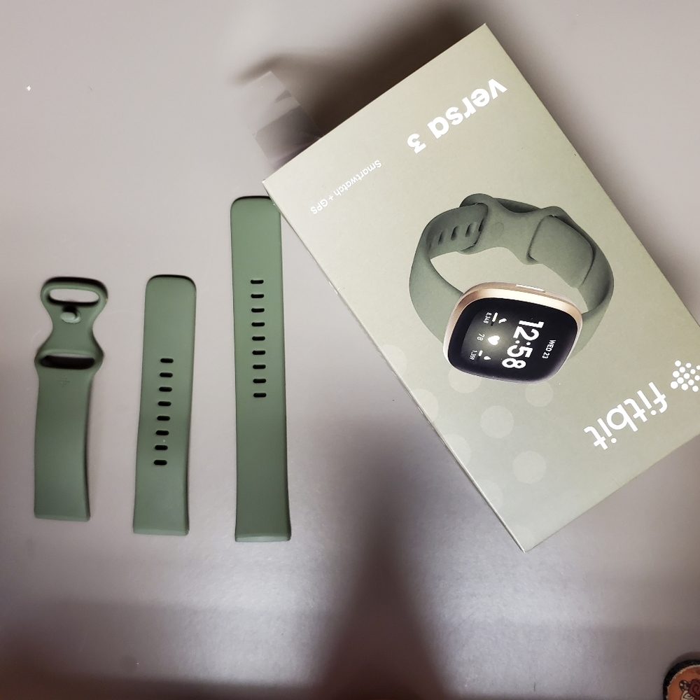 Fitbit Versa 3 wrist bands
